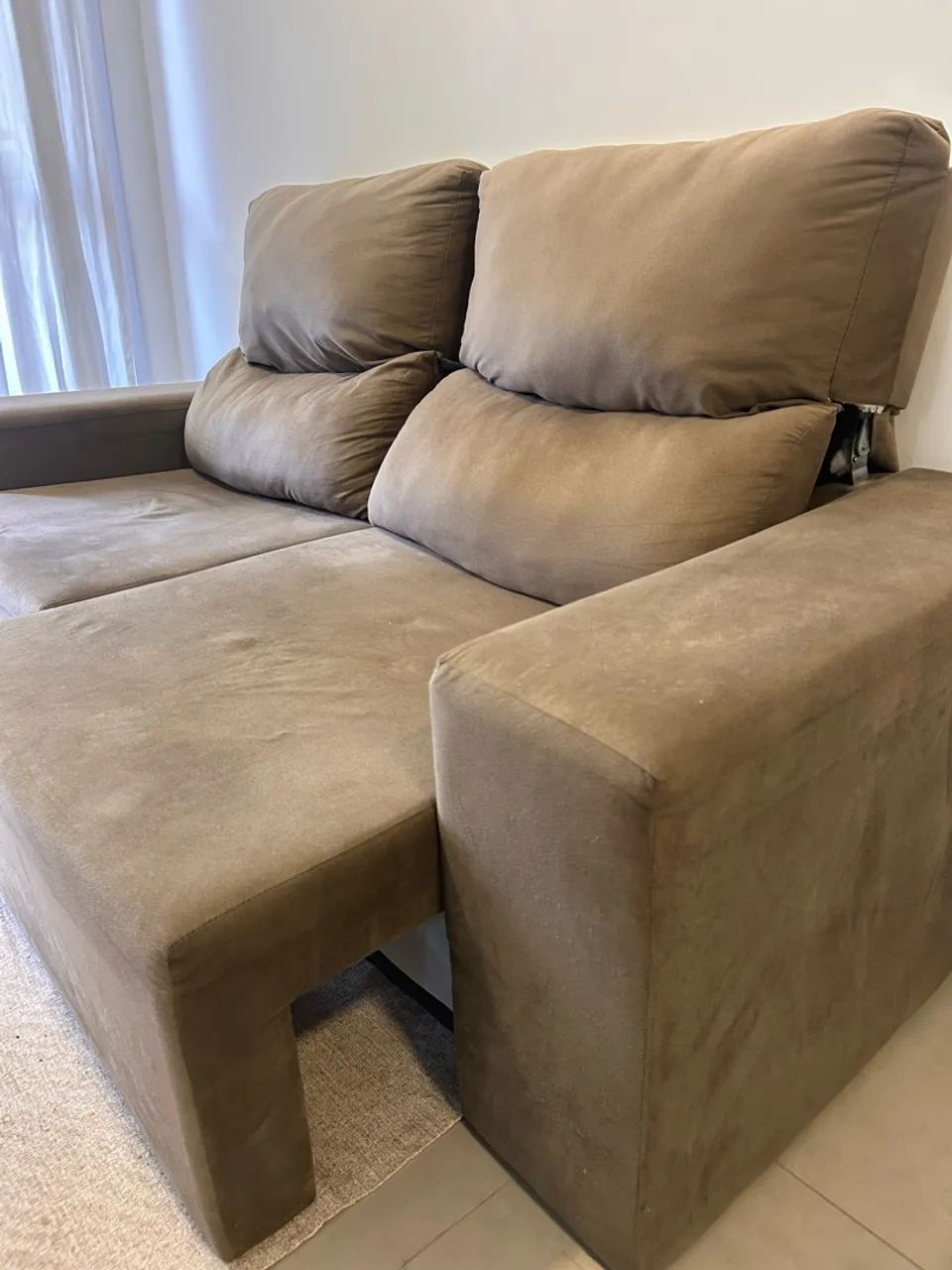 Sofá suede dois lugares 