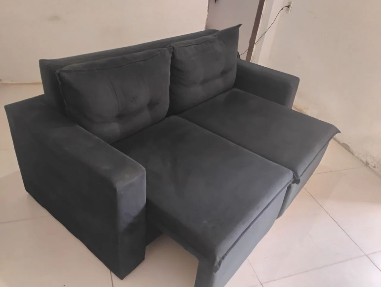 Sofá retrátil 1,80m preto  - Foto 4