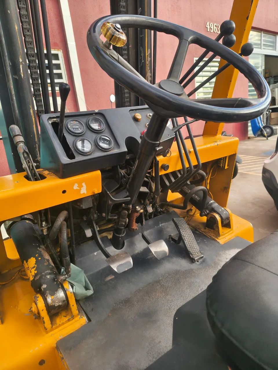 Empilhadeira 1.500kg gás - Foto 5