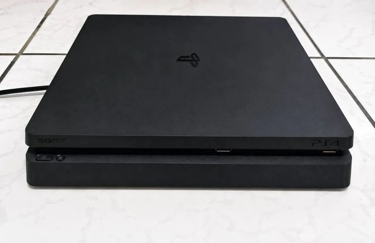 Ps4 slim conservado
