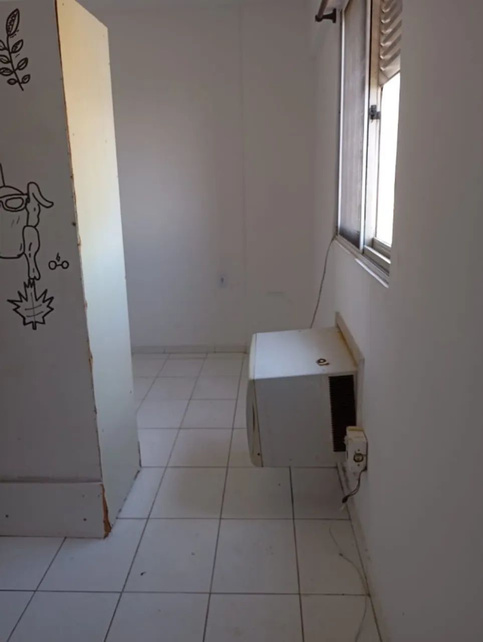 Kitnet com sala, quarto cozinha e banheiro.  - Foto 4