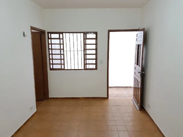 CASA TÉRREA PERTO DO METRÔ
