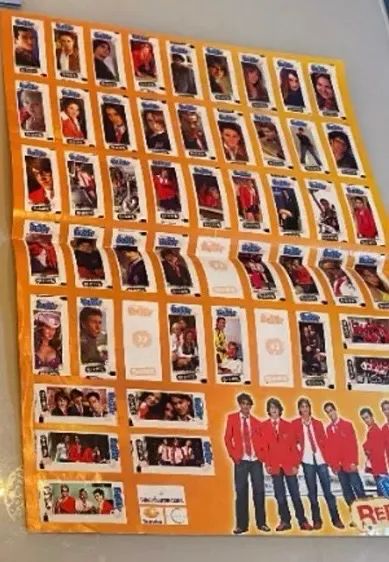 Coleção Figurinhas Buzzy RBD