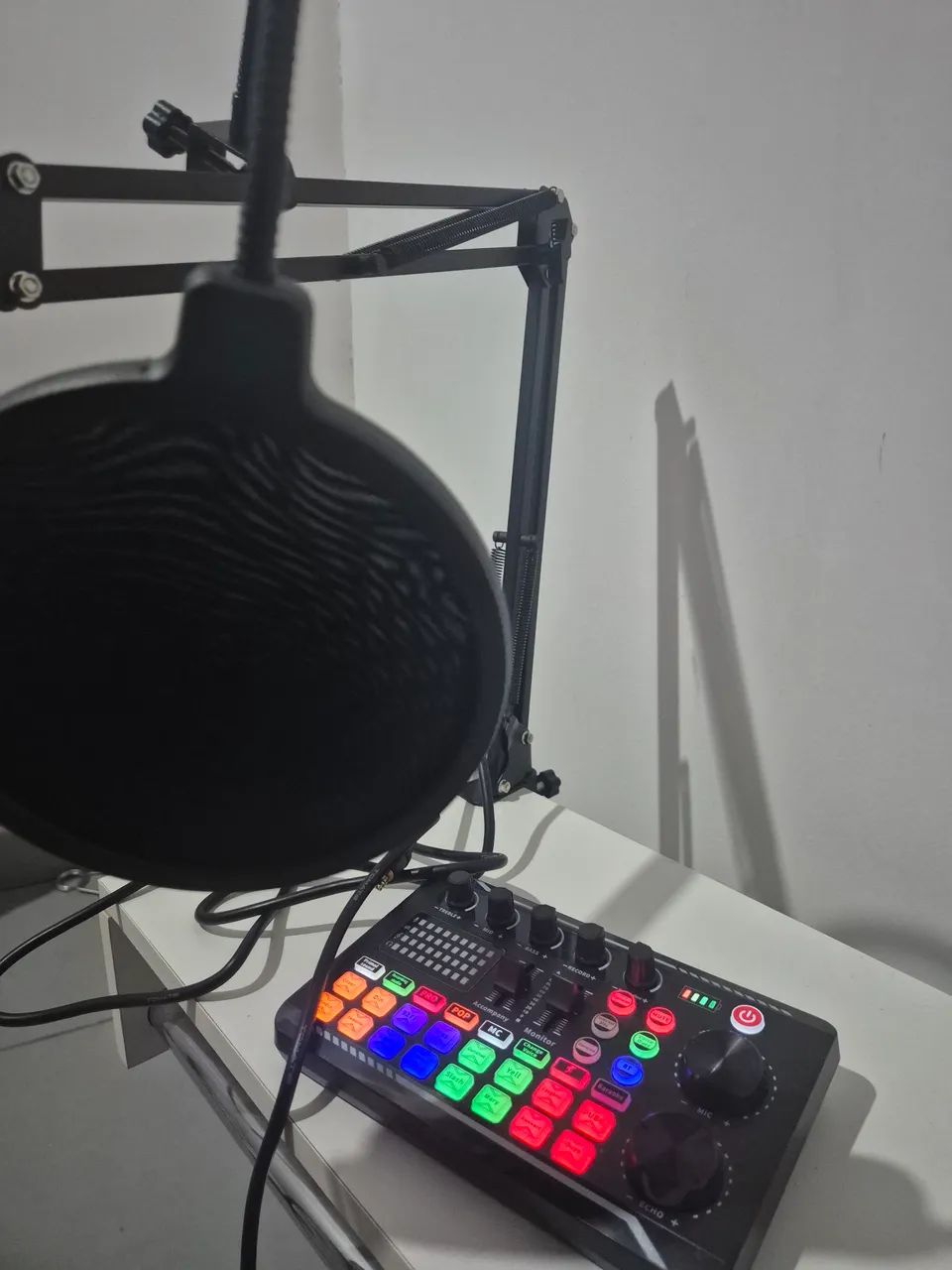 Kit Interface Mesa V8+ Microfone Bm800 Com Braço Articulado Preto - Foto 4