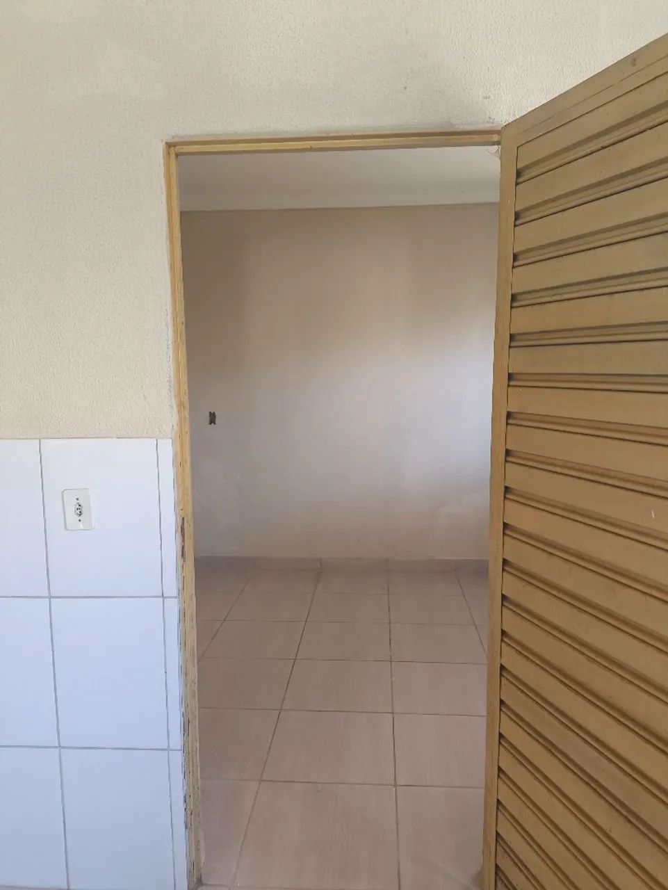 VENDO CASA ESCRITURADA NO SETOR MADRE GERMANA II - Foto 4