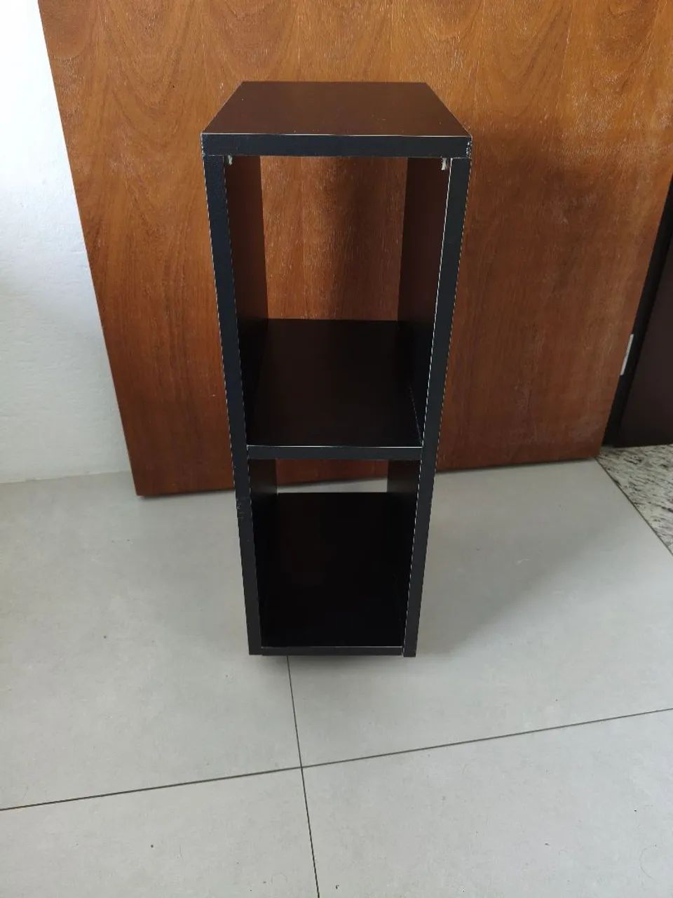 Mesa Cabeceira com rodinhas 