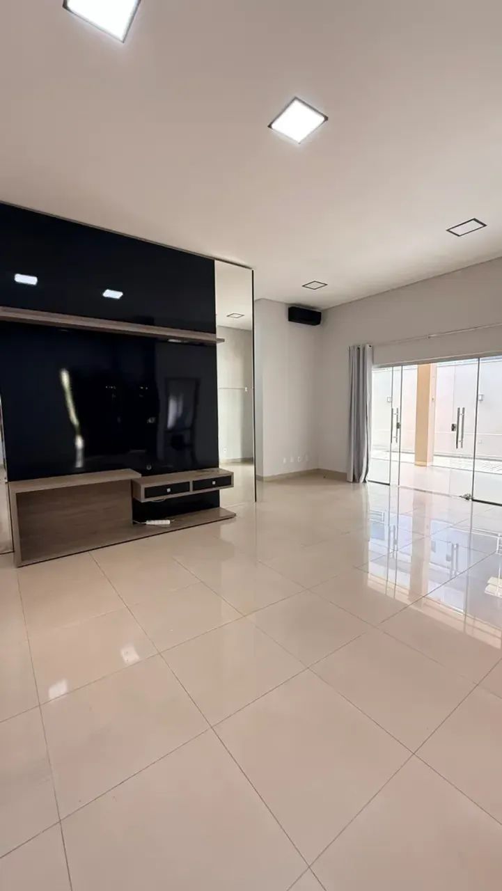 alugo linda casa terrea 03 suites florais Cuiabá - Foto 4