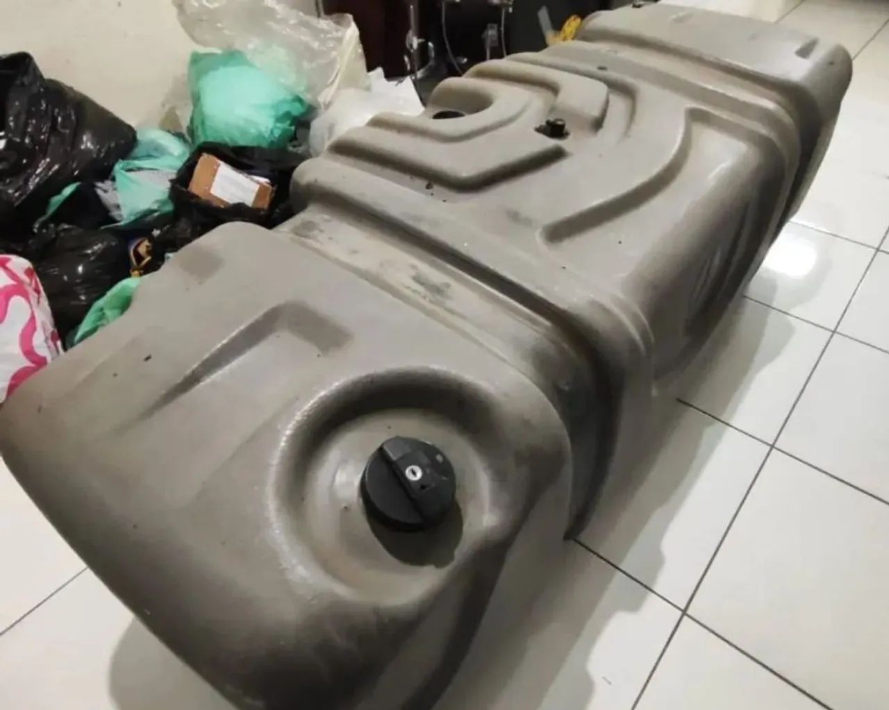 Tanque combustível Axor 