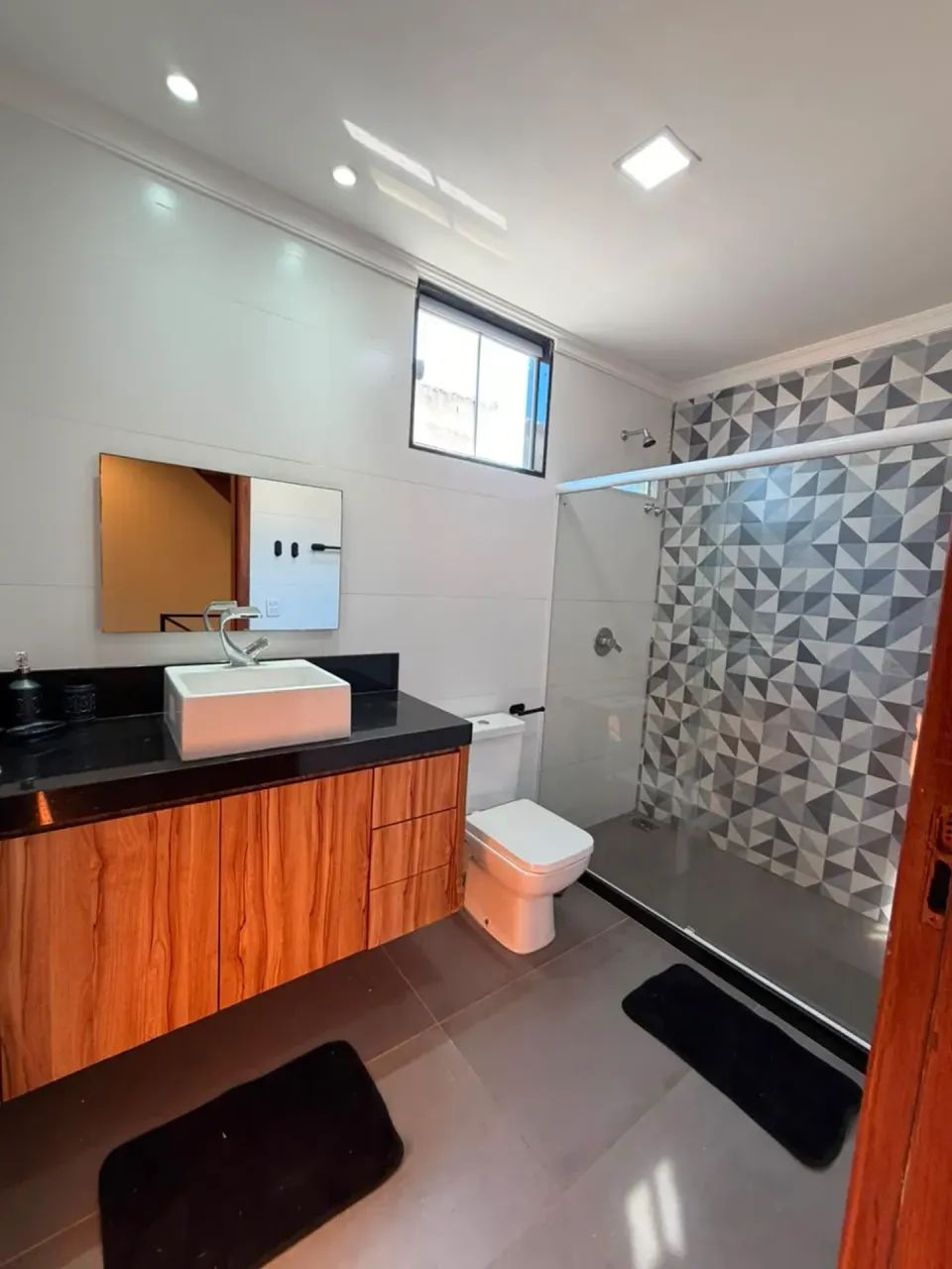 LOCAÇÃO CASA TRIPLEX MOBILIADA EM INTERLAGOS  VILA VELHA/ES - Foto 2