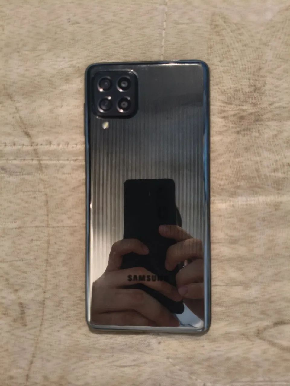 Samsung Galaxy M62 usado  - Foto 3