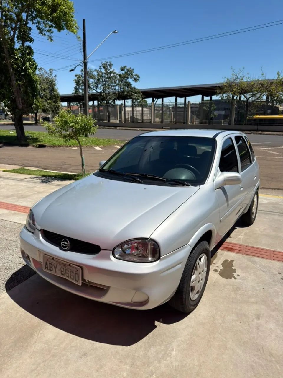 Chevrolet Corsa CORSA WIND 1.0 MPF/MILLENIUMI/ EFI 4P 2002