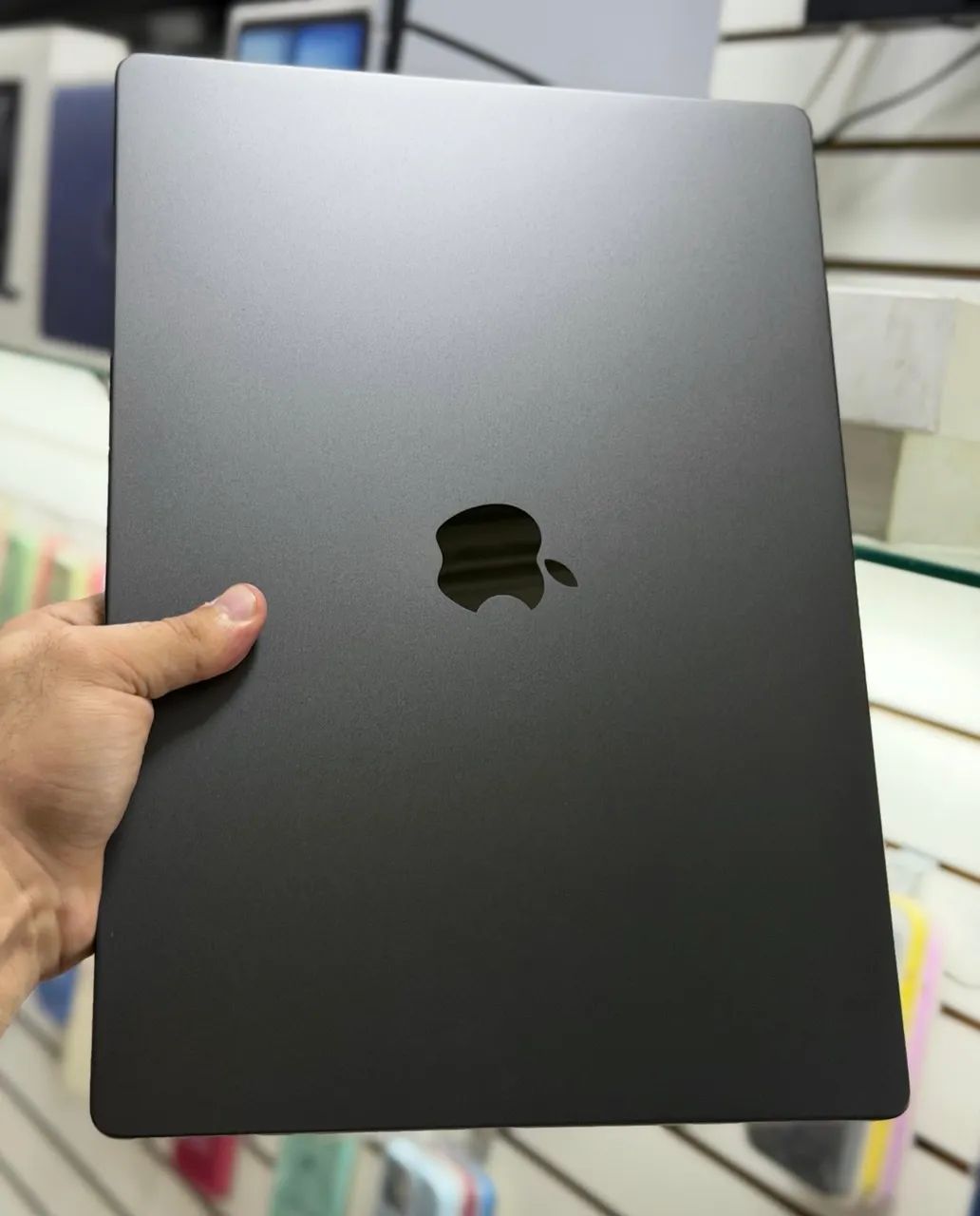 Macbook pro 16 polegadas chip m5 pro 24gb / 1tb garantia 07/05/2027, 10 ciclos ( 24 / 1 ) - Foto 4