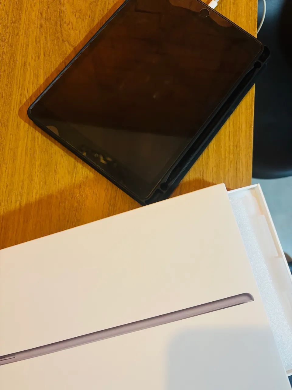 iPad 9ª geração 64GB Wi-Fi + Cellular 4G 10.2 - Space Gray - Foto 2
