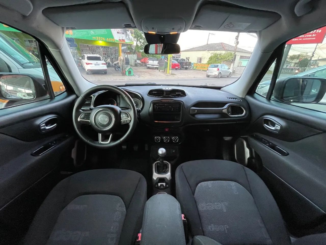 Jeep Renegade 1.8 4X2 Flex 16V Mec. 2017 - Foto 4