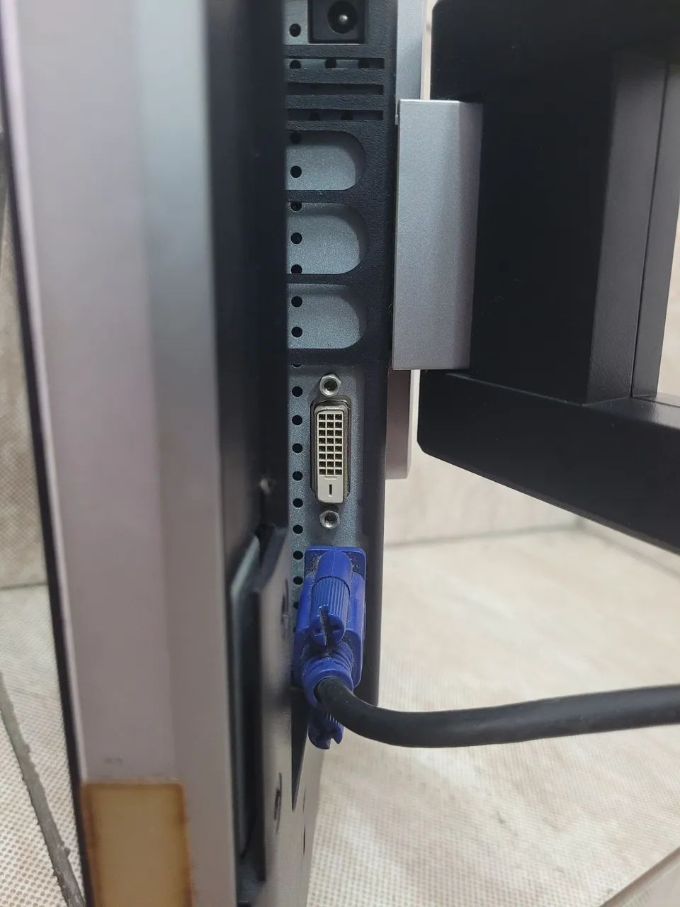 Monitor LCD AOC 17 polegadas (VGA) - Foto 3