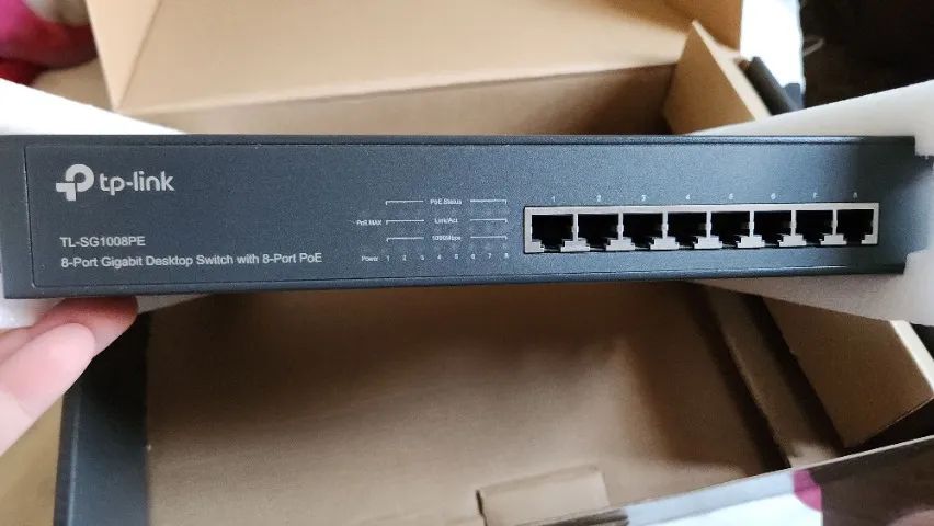 Switch 8 portas gigabit POE Tp-link tl-sg1008pe - Foto 2