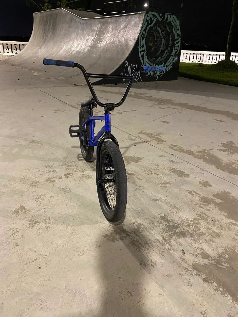 BMX pouquíssimo usada