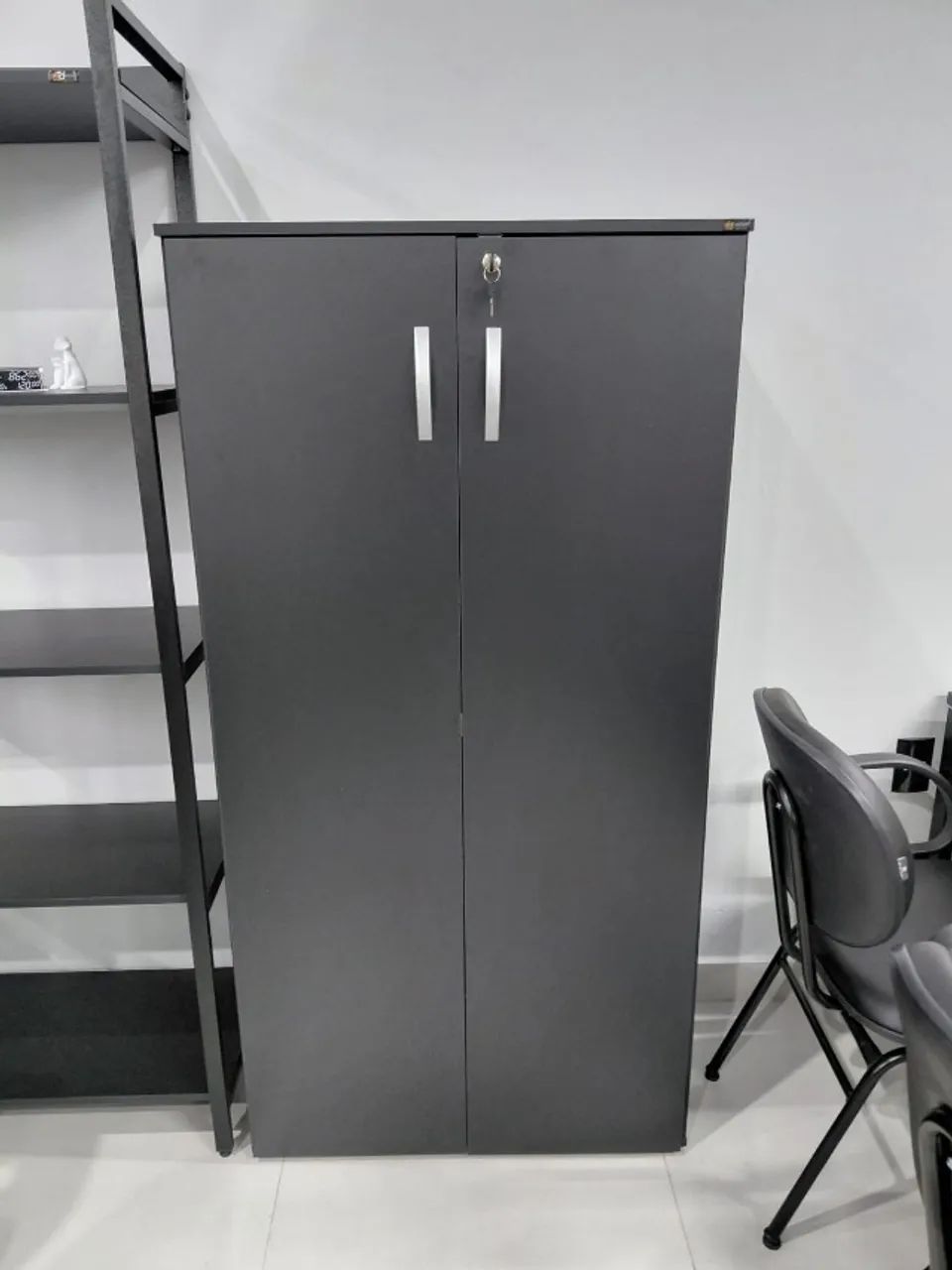 Armário 2 Portas preto MDP