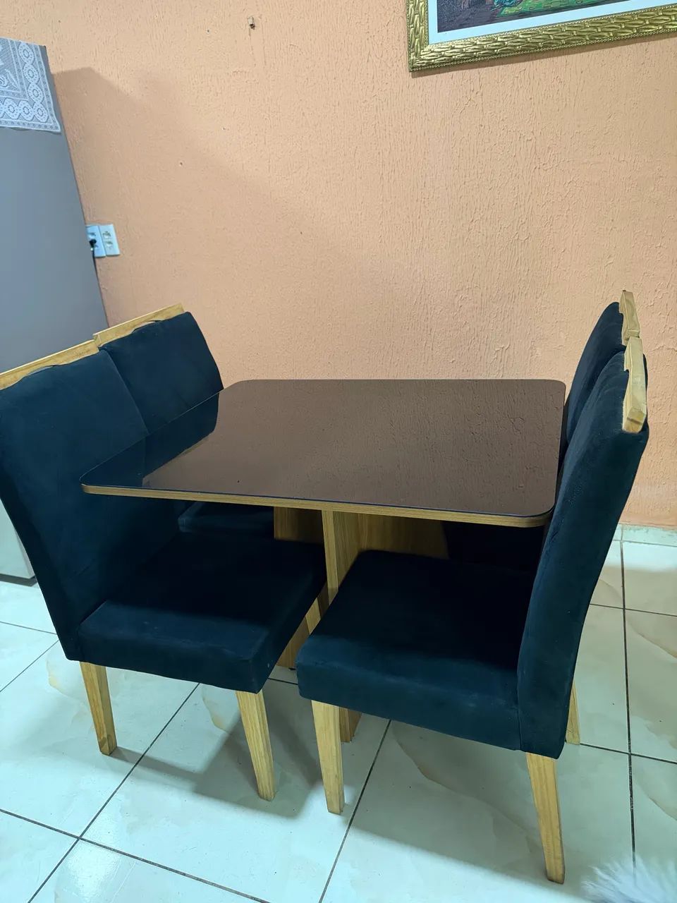 Vendo mesa 4 canto
