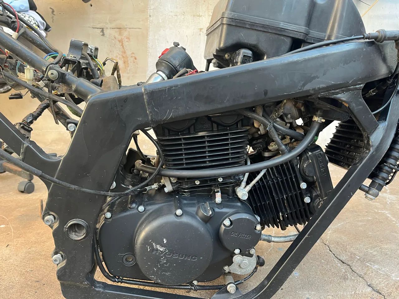 Vendo motor completo da Comet 250 com chicote - Foto 3
