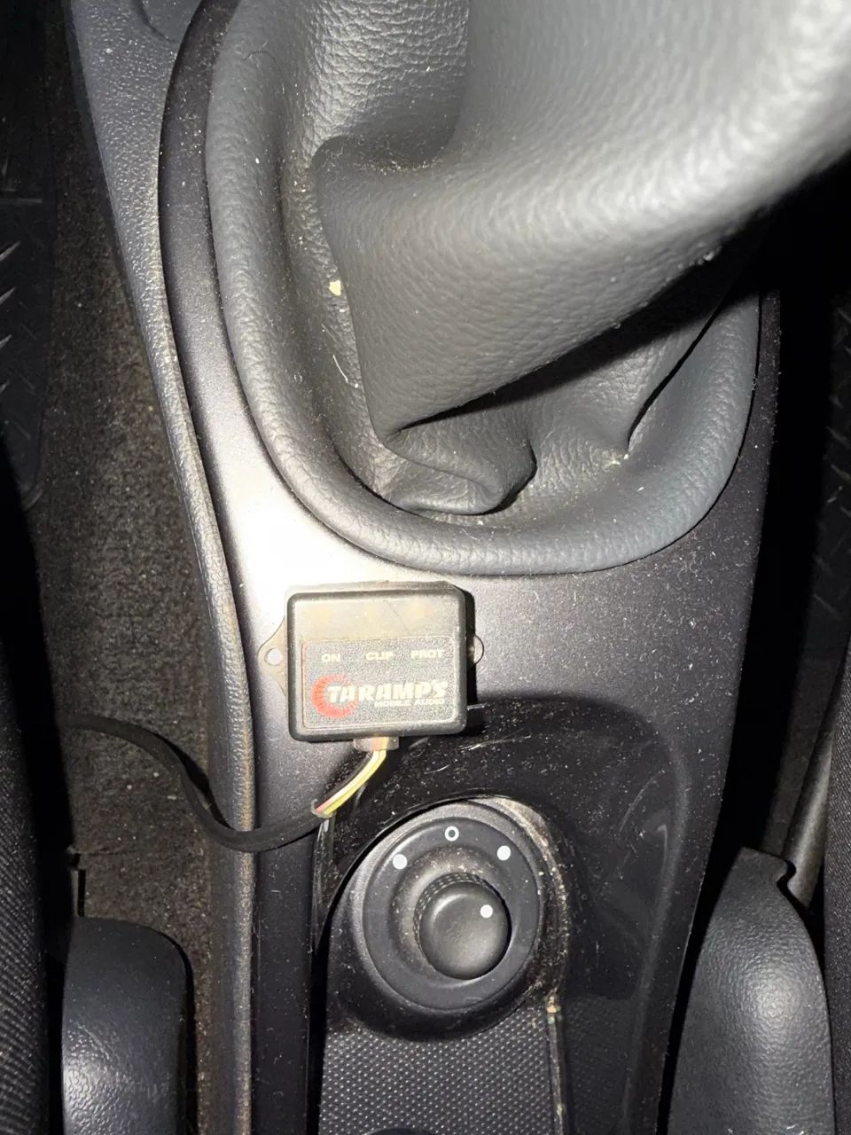 SOM AUTOMOTIVO 2X4 - Foto 5