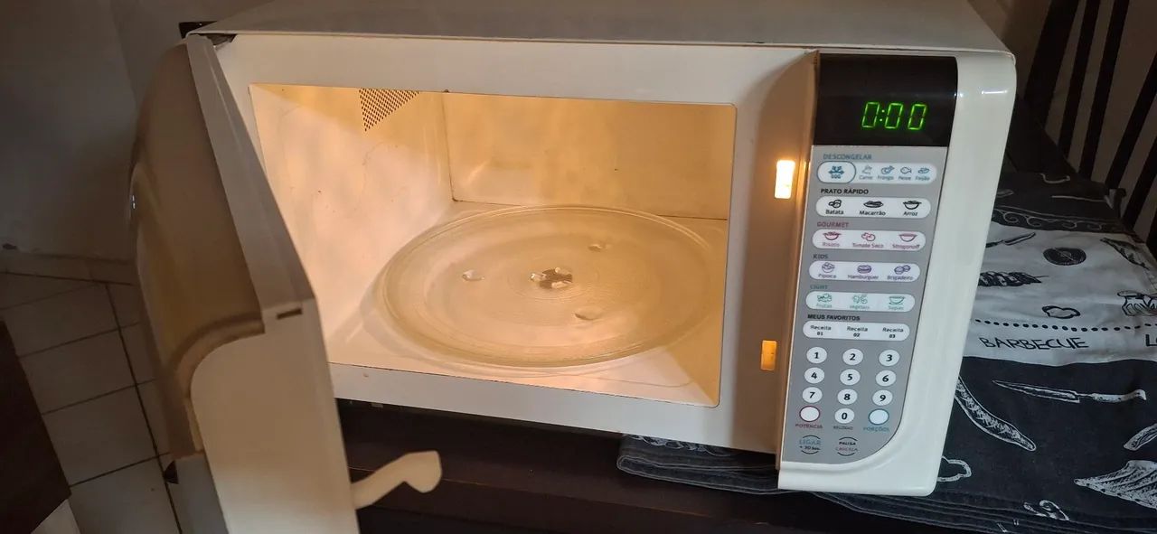 Microondas Eletrolux 31 litros  - Foto 3