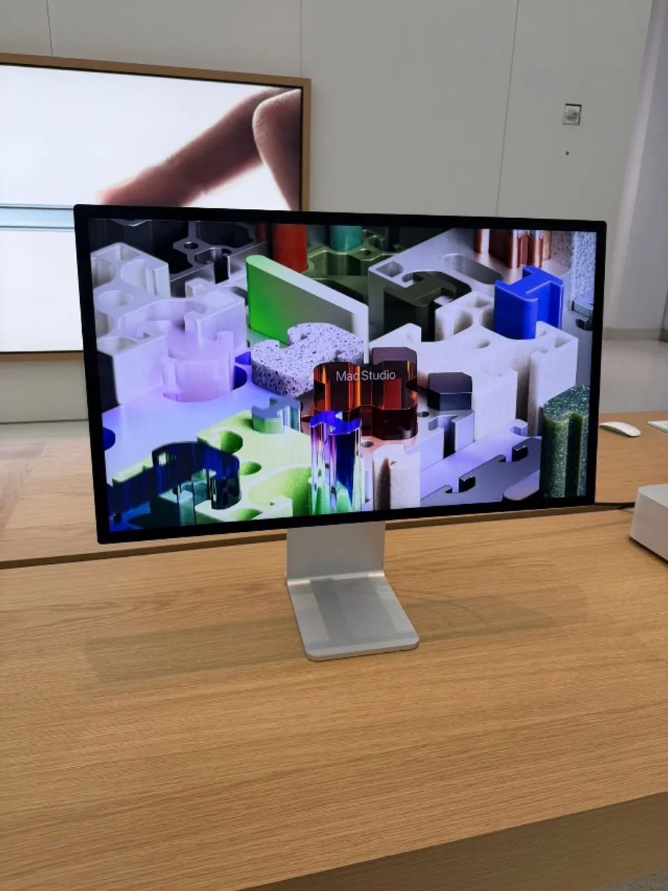 Studio Display 27-INCH ( usado )  - Foto 2