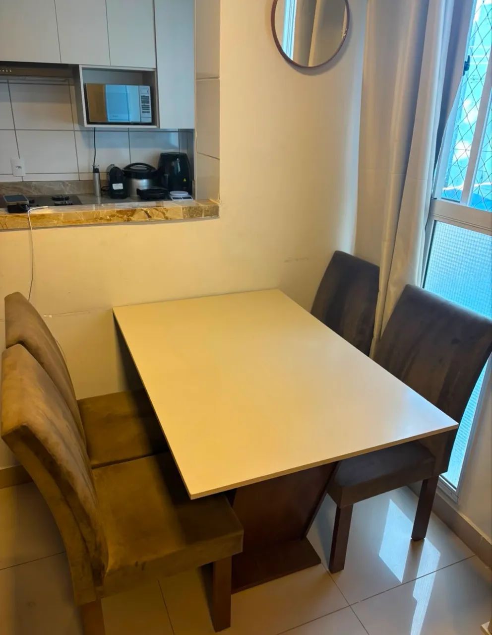 Mesa tampo de madeira