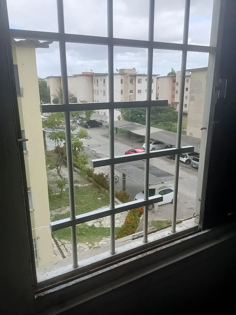 Dividir apartamento com mulher 