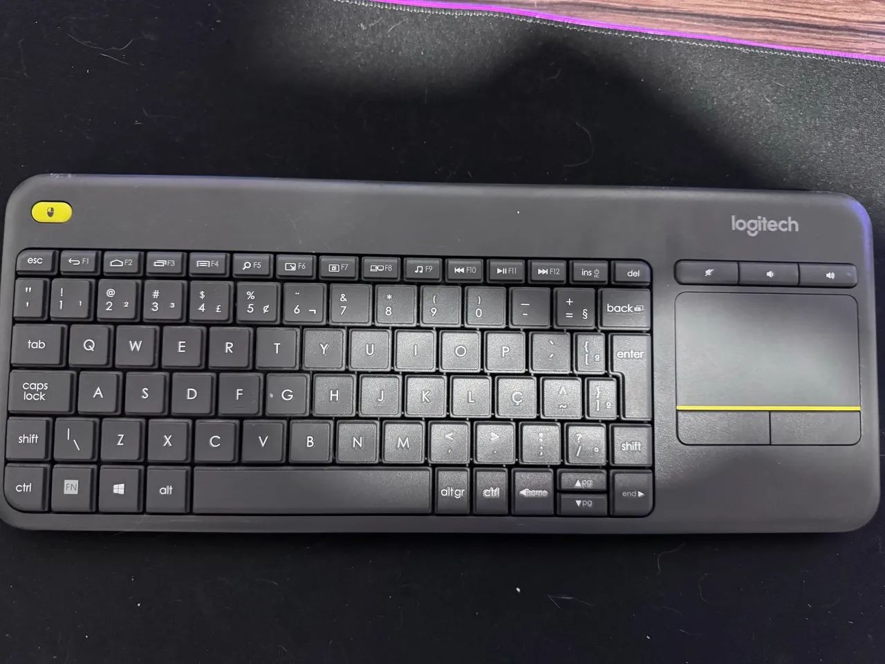 Teclado com trackpad Logitech K400+ - Foto 2