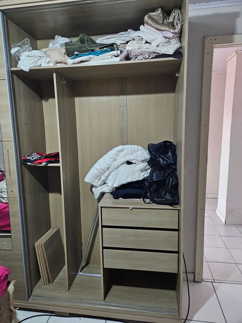 Guarda Roupa Portas de Correr com Espelho - Foto 3