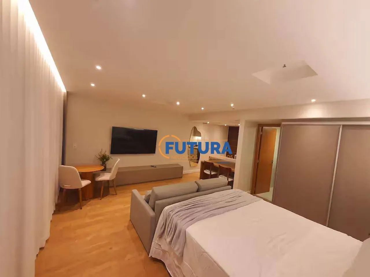 Flat 44 m² - Ed Kubitschek Plaza 100% Mobiliado e reformado