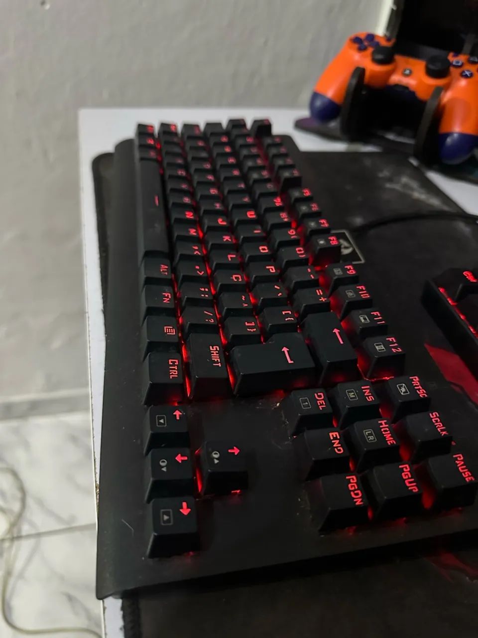Teclado Redragon Dark Avenger 