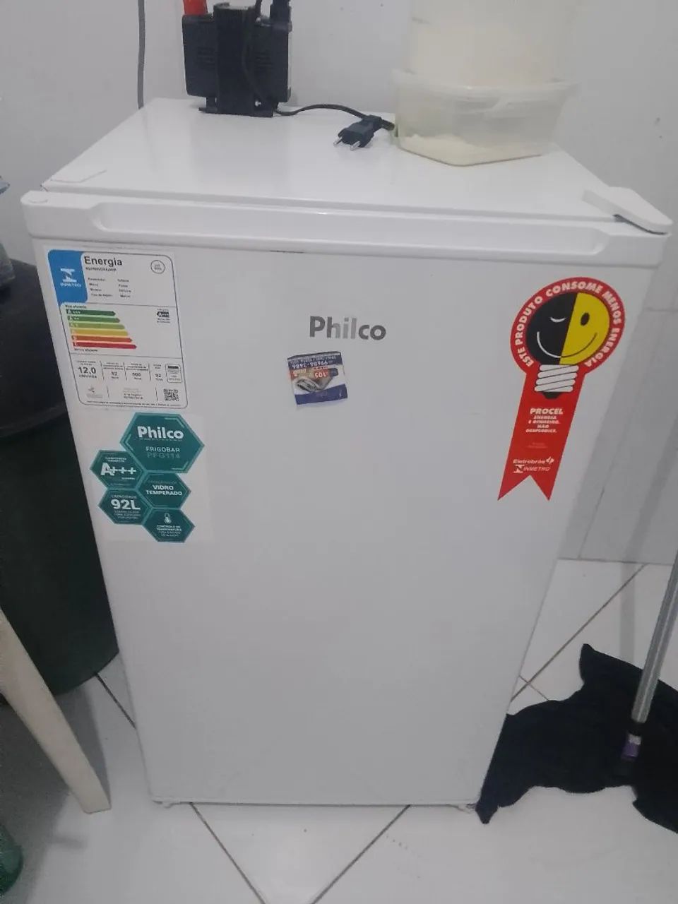 Frigobar 93L Philco + transformador 220w