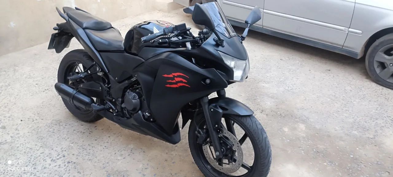 VENDO CBR 250R - Foto 4