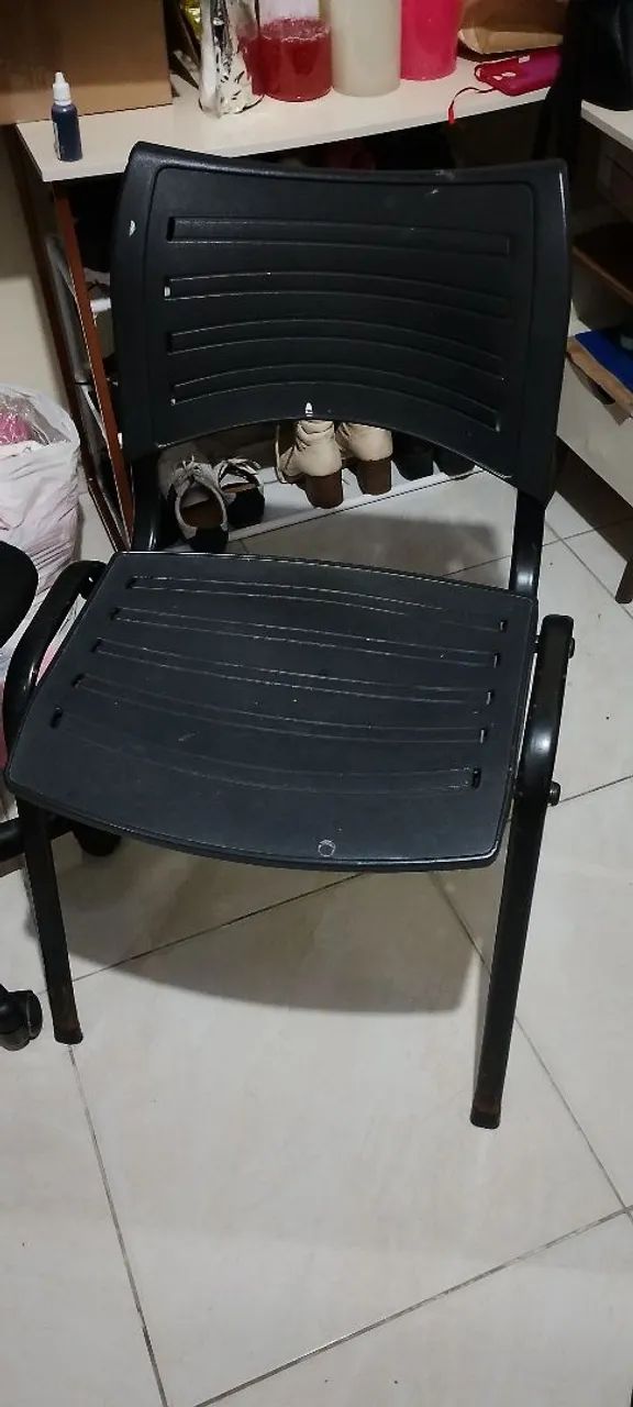 Vendo cadeira para escritório ou estudo - Foto 2