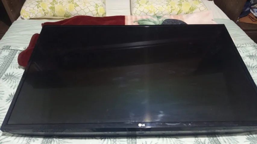TV LG 43" Polegadas  - Foto 2