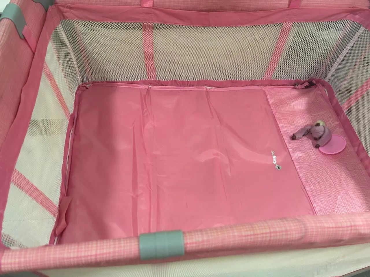 Berço Mini Play Safety desmontável  - Foto 3