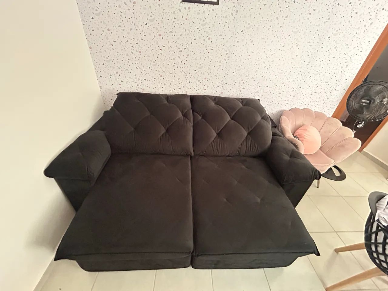 Sofá Retrátil Espaçoso! 65579517977985121