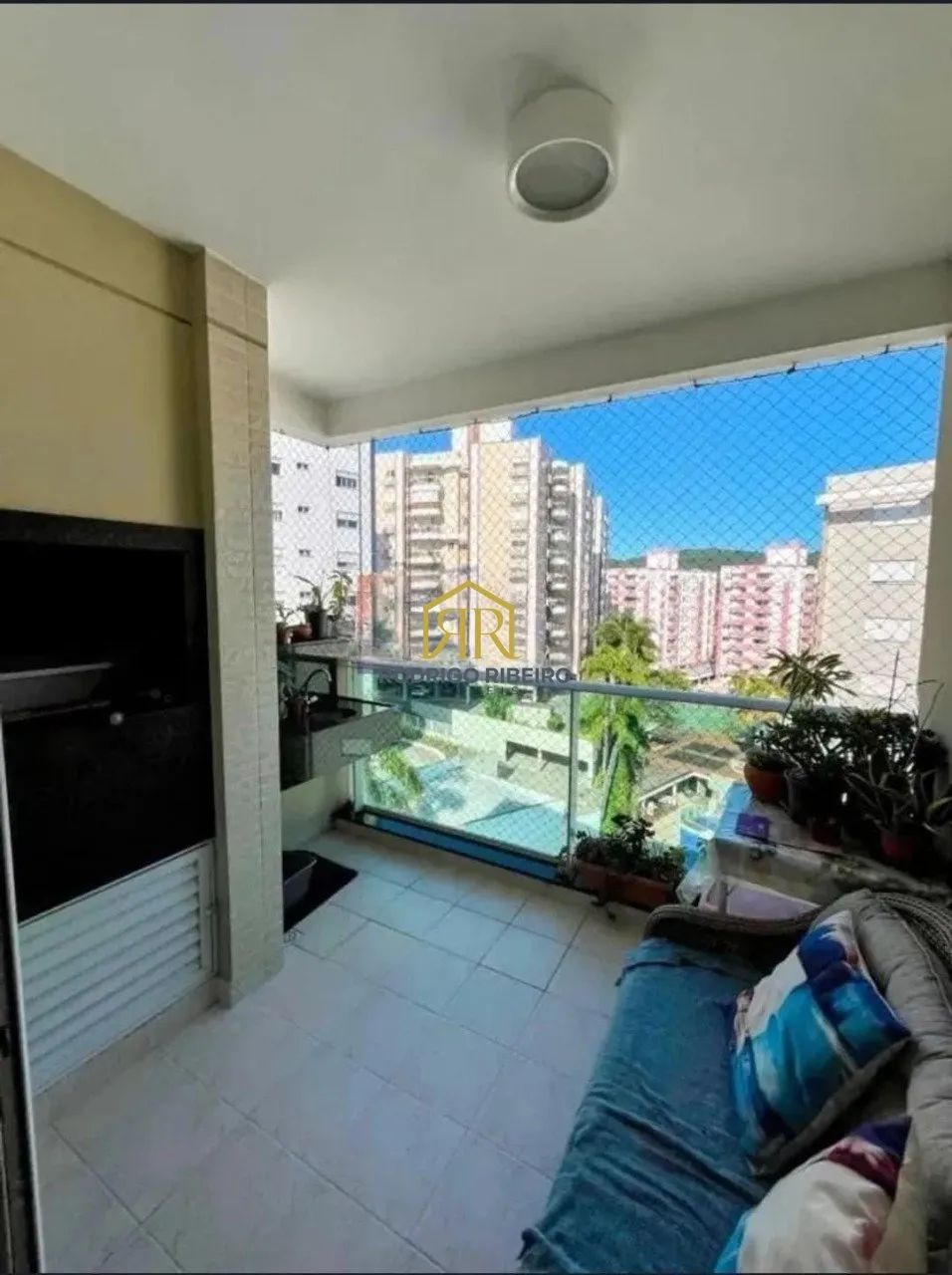 MORE NO MELHOR BAIRRO DE FLORIPA - ITACORUBI