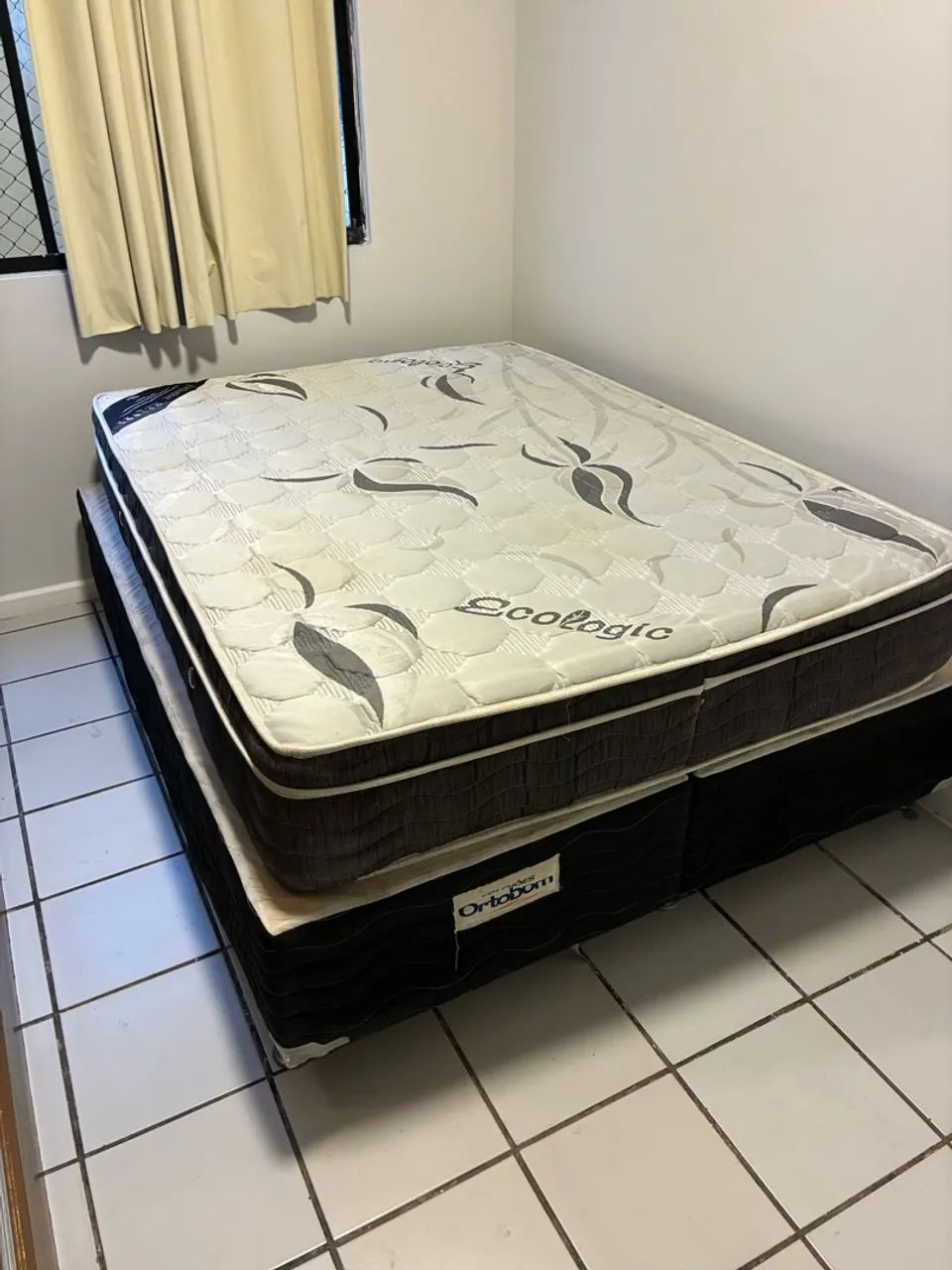 Cama box com colchão ortobom