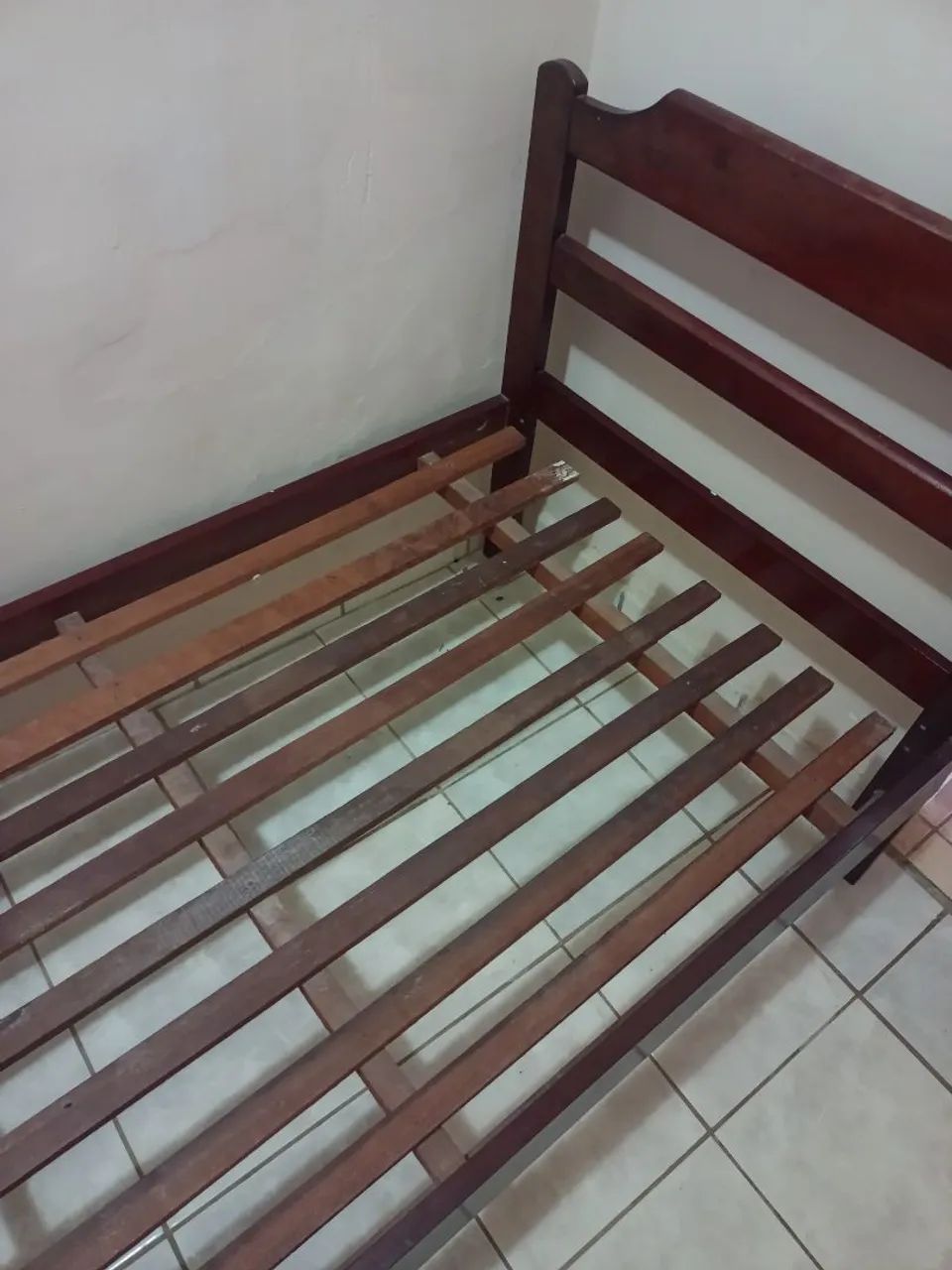 Cama solteiro em madeira - Foto 3