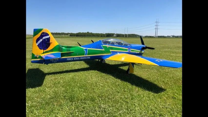 Aeromodelo Tucano Juniaer 50cc + DLE55RA + Trem de Pouso JP