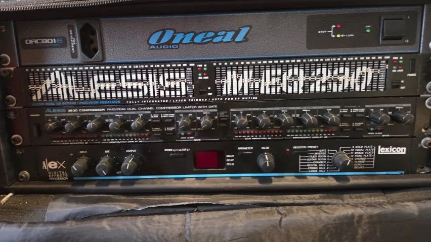 Compressor limiter gate Alesis 3630