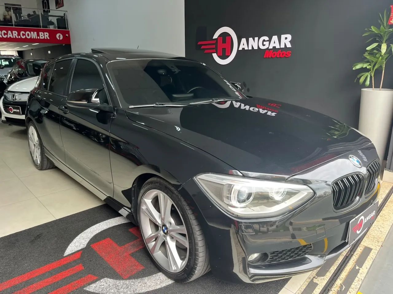 BMW 118I Sport 1.5 TB 12V Aut. 5P 2014