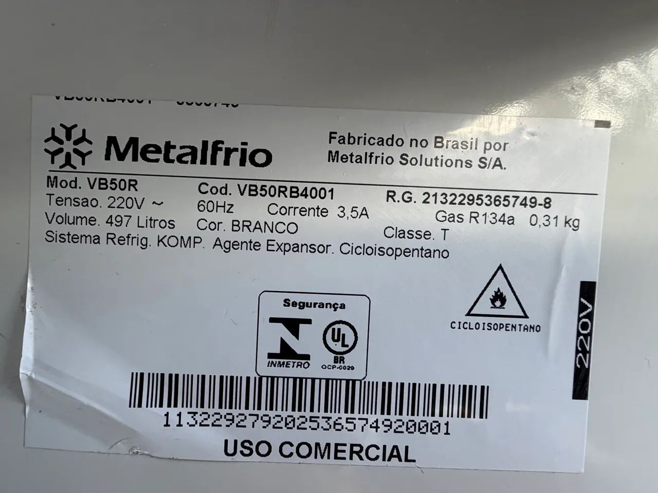 VENDO GELADEIRA EXPOSITORA METALFRIO SEMI NOVA - Equipamentos Para