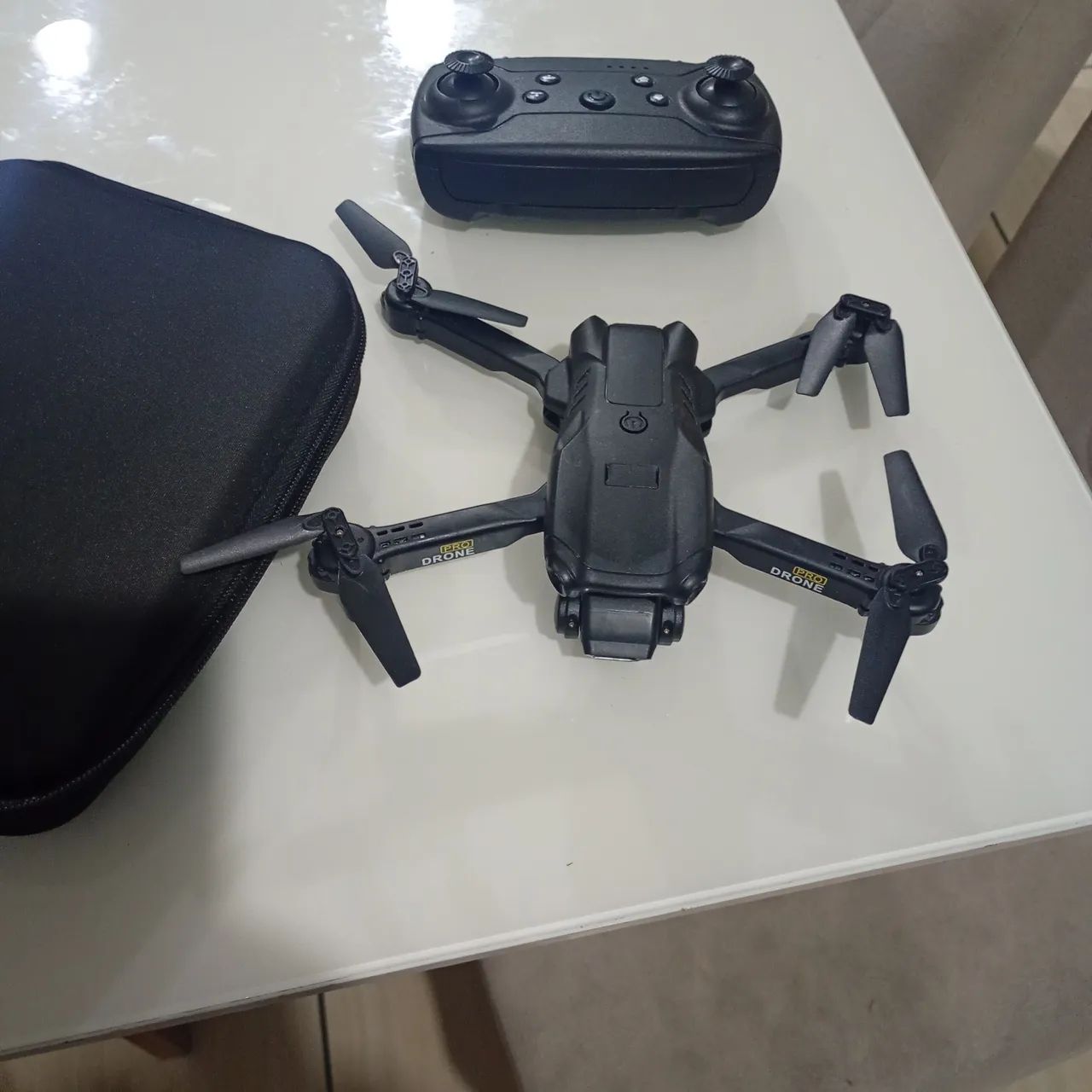 drone completo com 2 baterias.