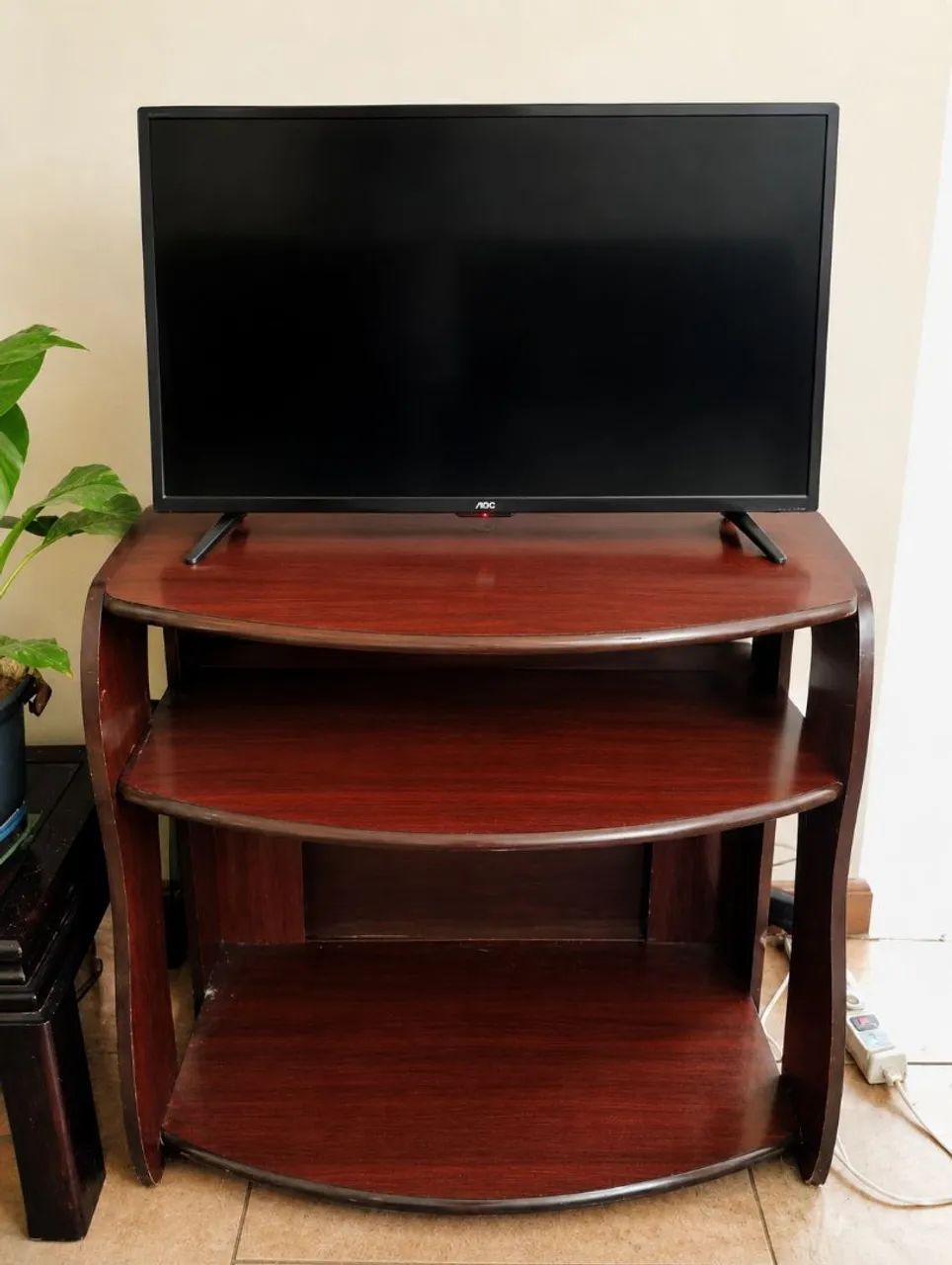 Rack, Sofá, geladeira, mesa, cama com colchão e outros moveis - Foto 3