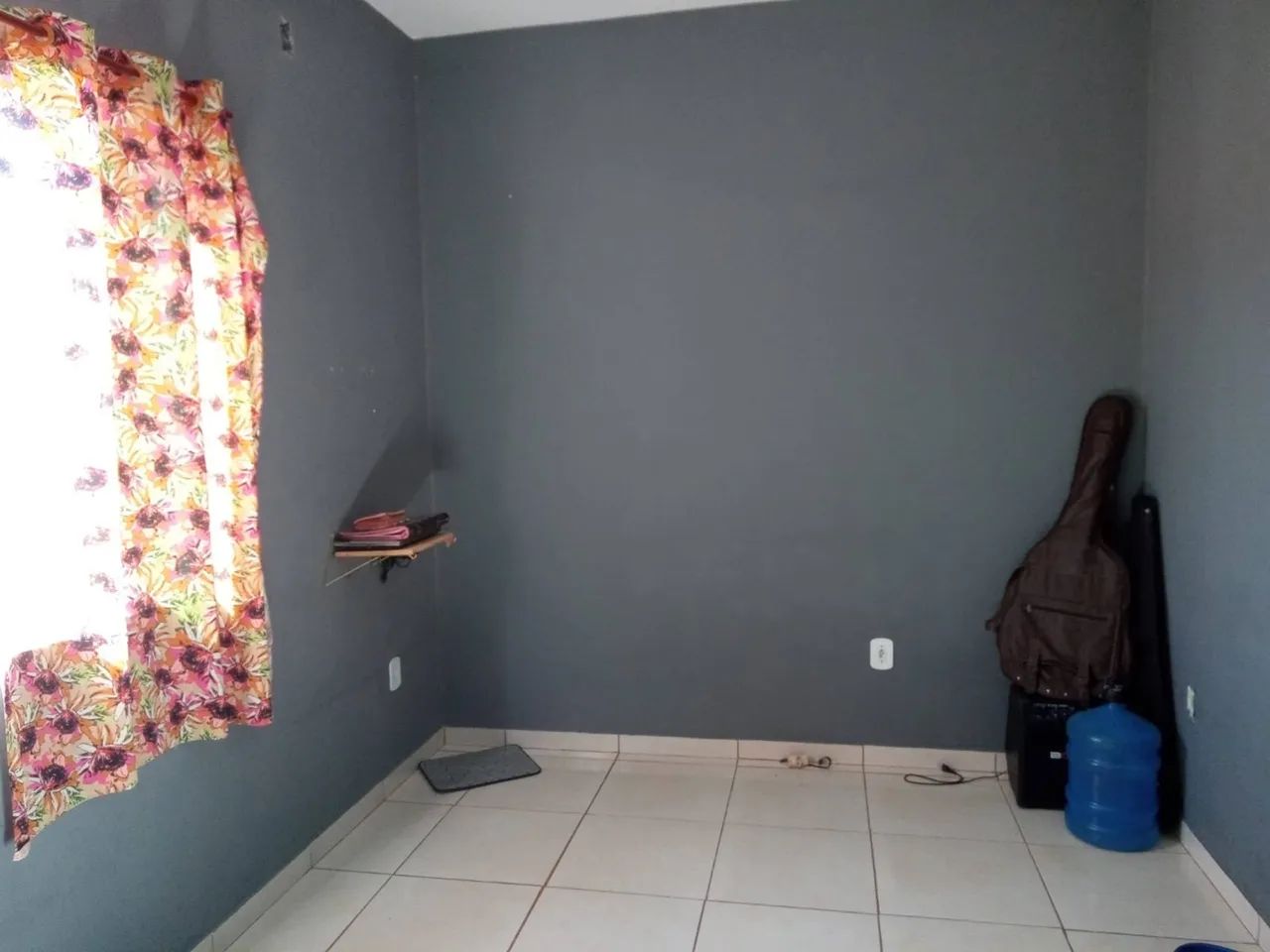 Vendo casa com garagem grande. - Foto 4