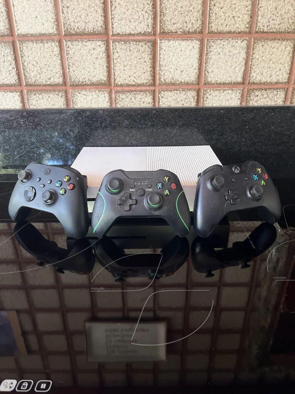 Xbox one e controles  - Foto 2